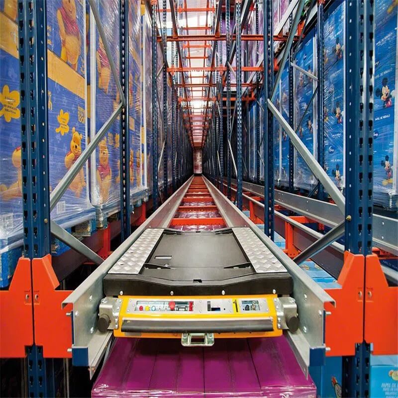 Sistema di scaffalatura automatico Radio Shuttle